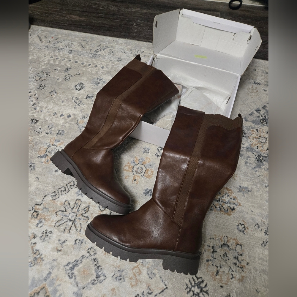 Amazon Dark Brown Heeled Boots